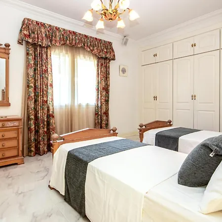 Santa Rosa, Mijas Golf Holiday home